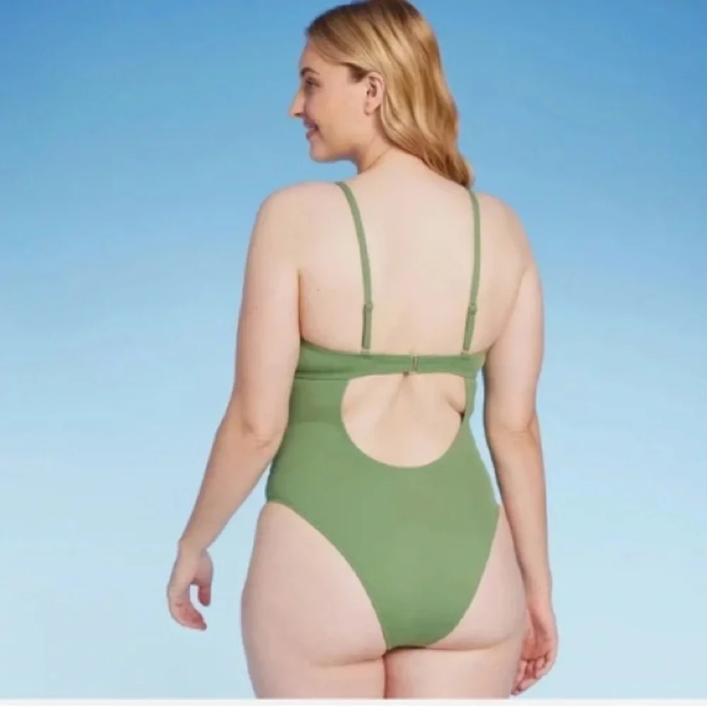 SHADE & SHORE Green High Leg Extra Cheeky One Piece Underwire Swim Suit